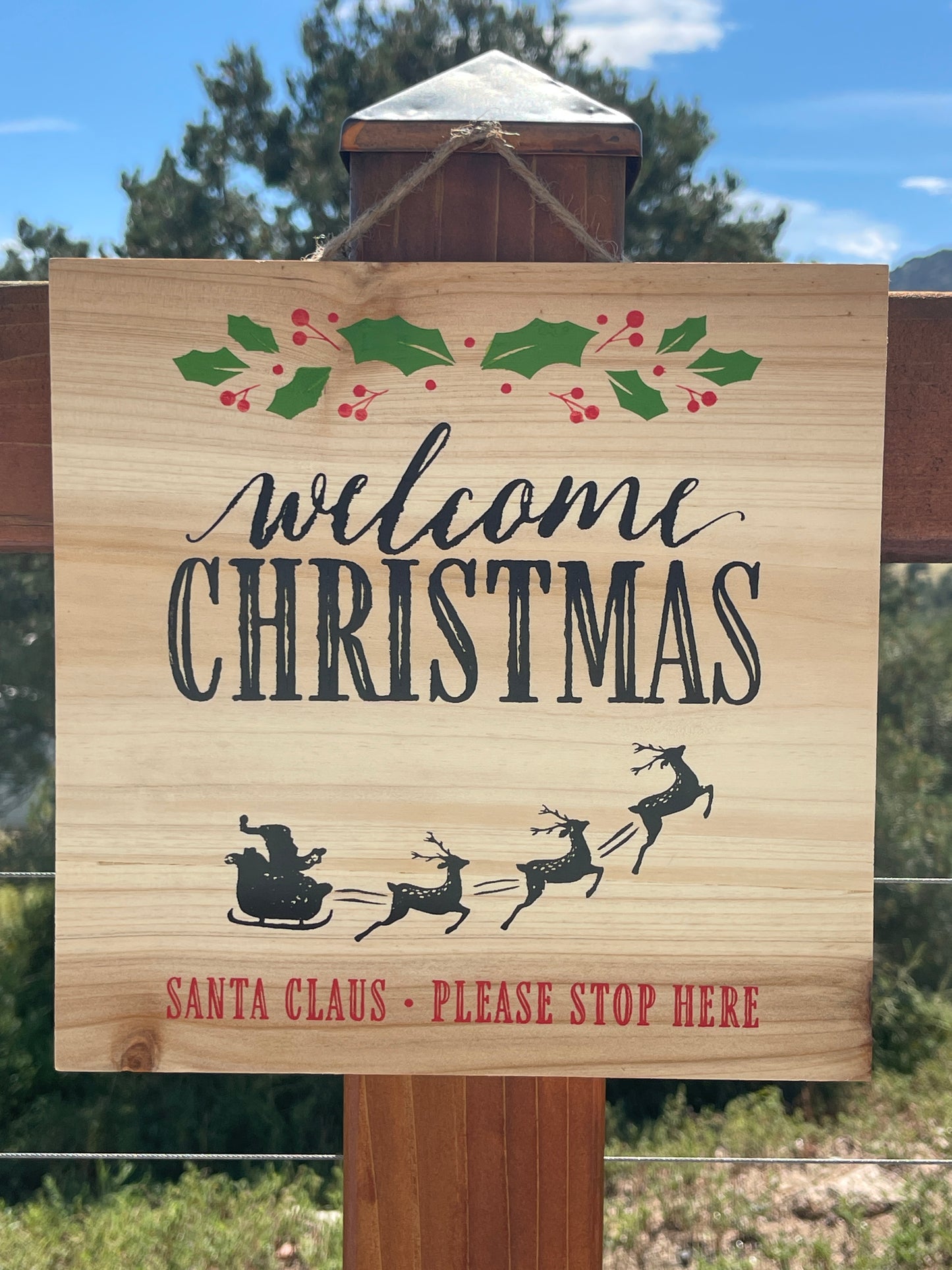 Welcome Christmas Sign